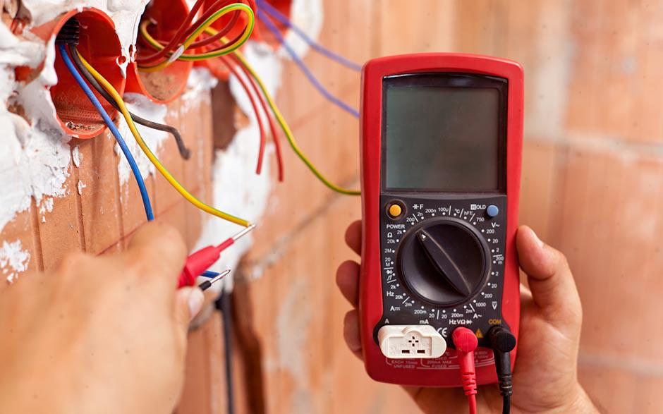 monteur électricien Élancourt